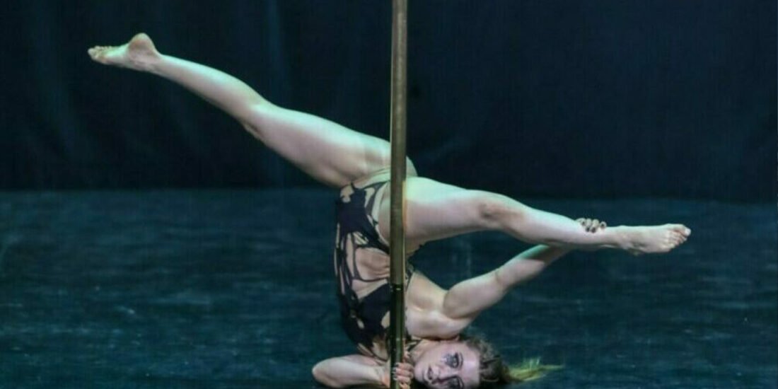 Cours de pole dance à thème au studio Malva Pole & Roll à Lezoux