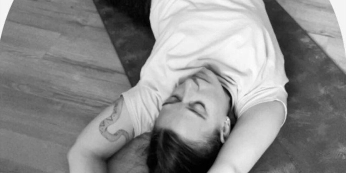 Atelier de Yin Yoga au studio Malva Pole & Roll à Lezoux